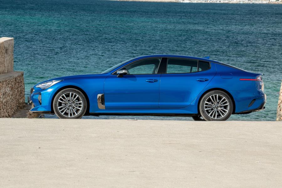  Kia Stinger GT-Line (CK) 2017 года  (WW) (фото 40 из 40)